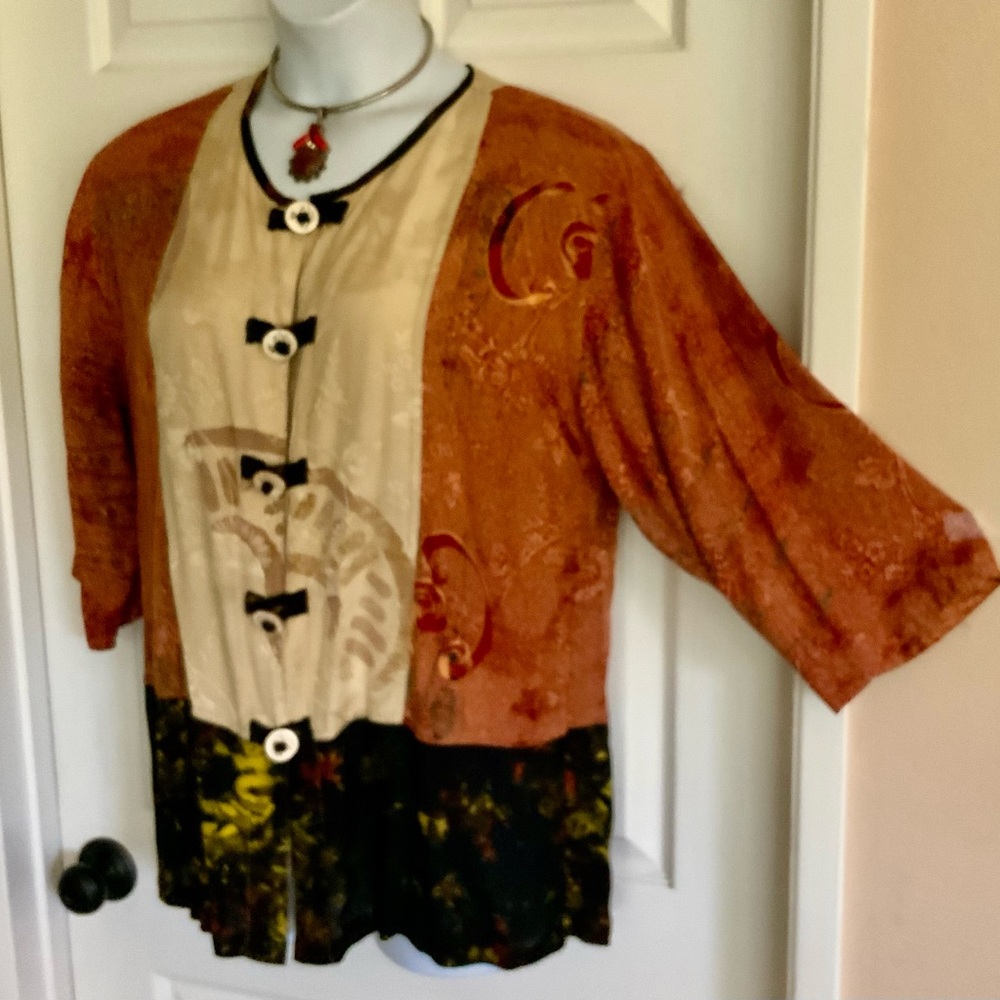NWOT….Boho embroidery blouse